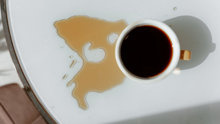 El Misterio Del Café Derramado Descifrando El Enigma Que Afecta A Los Cafeteros De Todo El Mundo